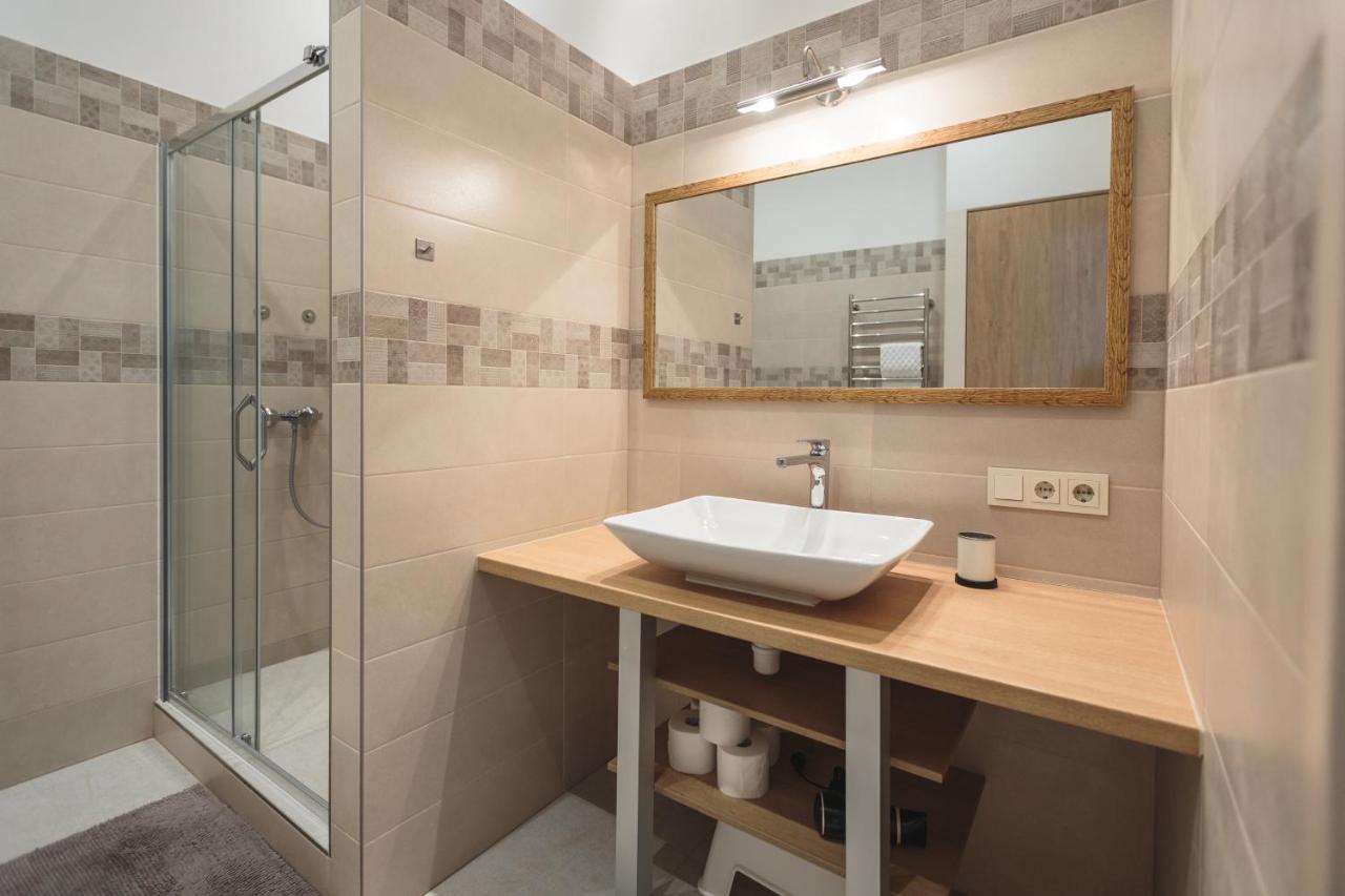 Riga Lux Apartments - Easy Stay ภายนอก รูปภาพ